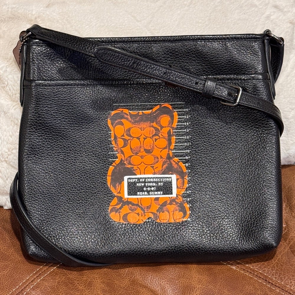 Coach x WhIsBe Vandal Gummy Bear File Crossbody Black Leather F76655 2019